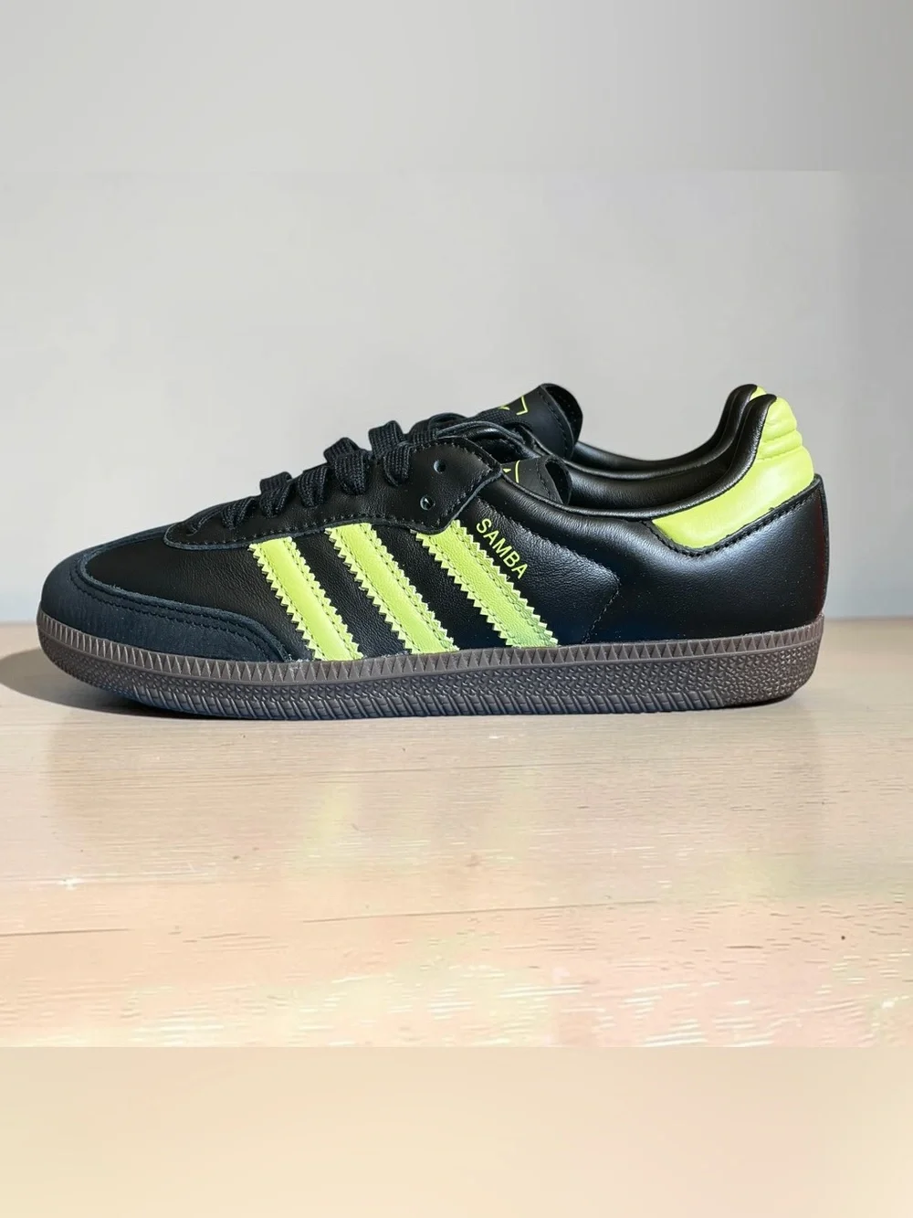 adidas  Samba OG Leather Size 7 Women Brand New